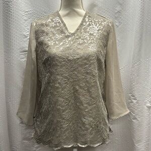 Elizabeth Williams Small Taupe Metallic‎ Lacey Blouse